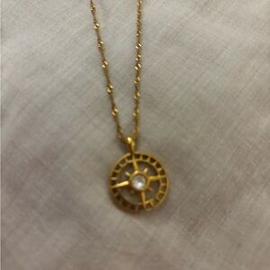 Elegant Gold Pendant compass Necklace